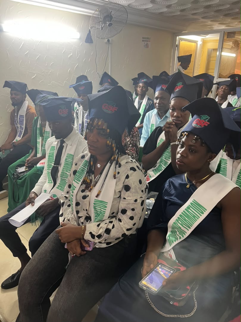 🎓 REVIVONS EN IMAGES LA CÉRÉMONIE DE REMISE DES DIPLÔMES DU DUT ET CQP AU GSF 🎓